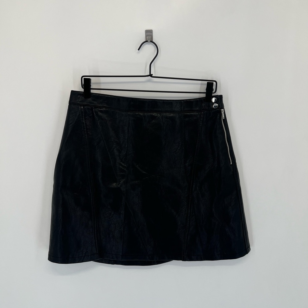 SOLD Zara Faux Leather High Rise Side Button Zip Skater Mini Skirt